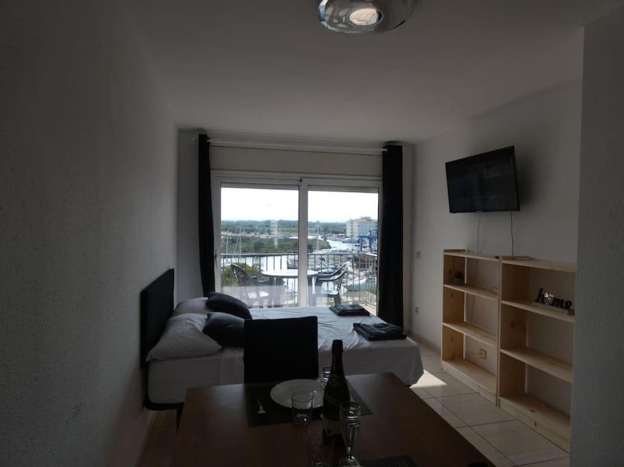 Estudio Con Vistas, Roses Ngoại thất bức ảnh